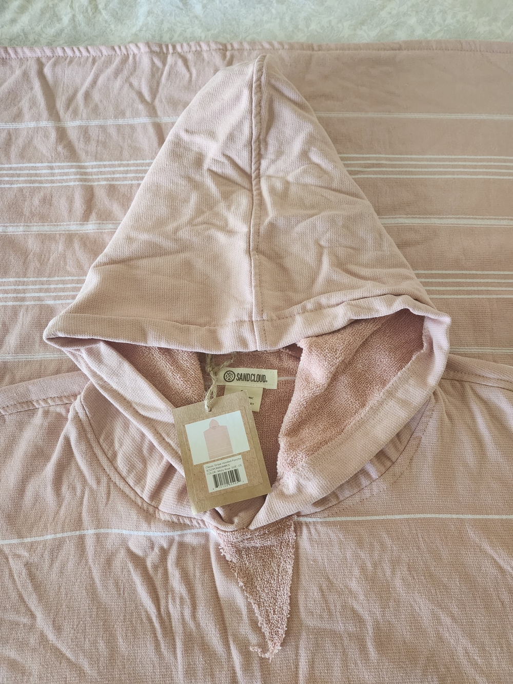 NEW SandCloud Misty Rose Hooded Poncho With Pockets! - Picture 2 of 6